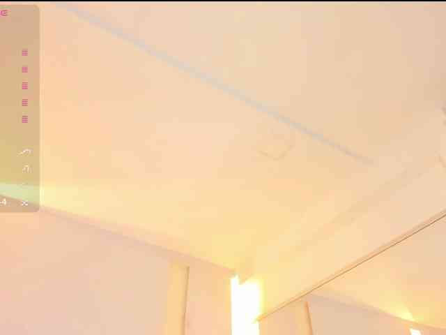 EllaThorne webcam