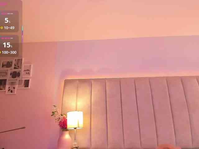 EllaThorne webcam