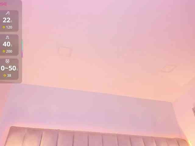 EllaThorne webcam