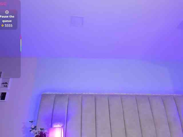 EllaThorne webcam