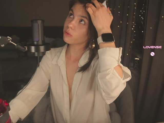 eniigmua live cam on BongaCams