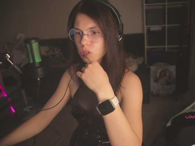 eniigmua live cam on BongaCams