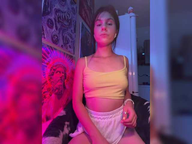 eniigmua live cam on BongaCams