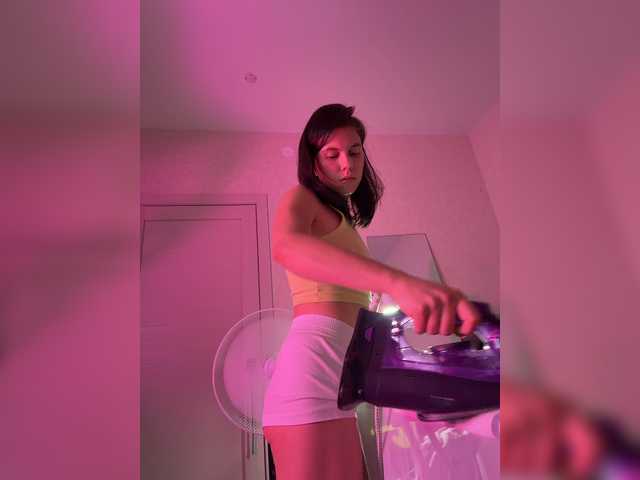 eniigmua live cam on BongaCams