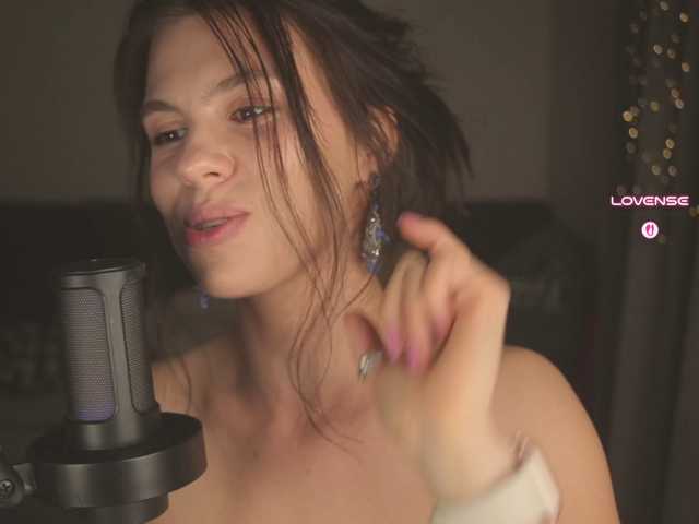 eniigmua live cam on BongaCams