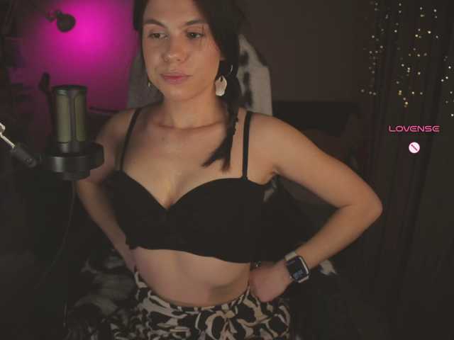 eniigmua live cam on BongaCams