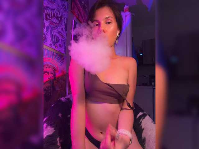 eniigmua live cam on BongaCams