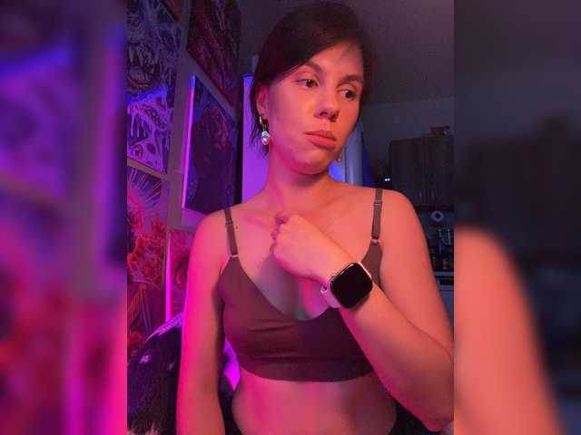 eniigmua live cam on BongaCams