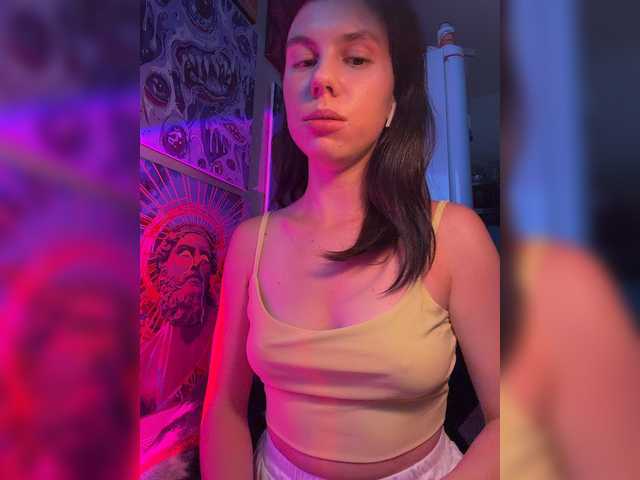 eniigmua live cam on BongaCams
