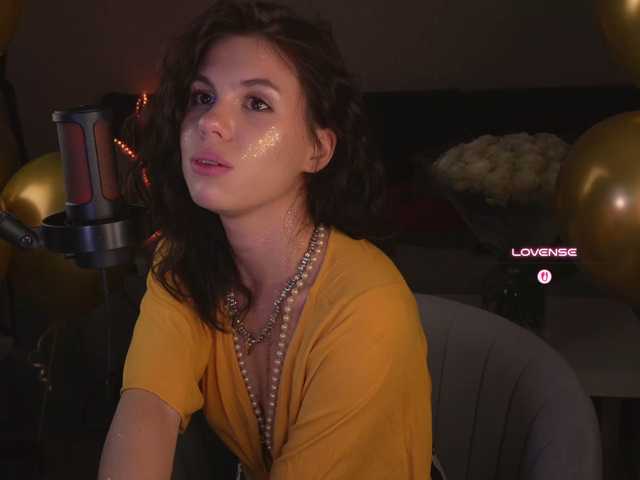 eniigmua live cam on BongaCams