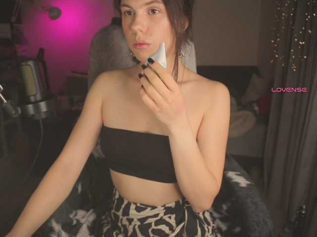 eniigmua live cam on BongaCams