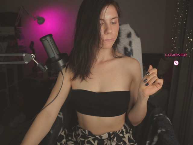 eniigmua live cam on BongaCams