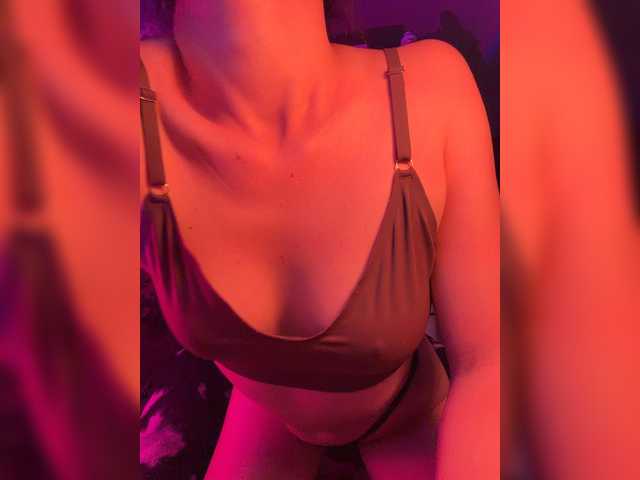eniigmua live cam on BongaCams