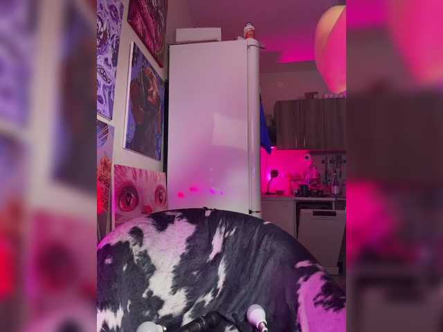 eniigmua live cam on BongaCams