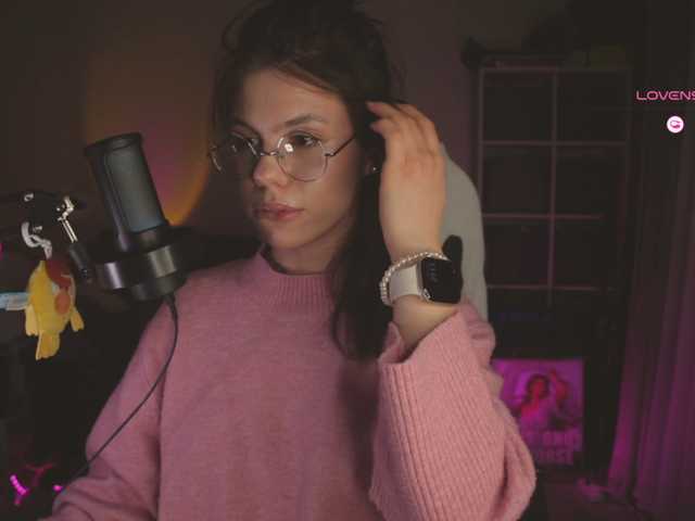 eniigmua live cam on BongaCams