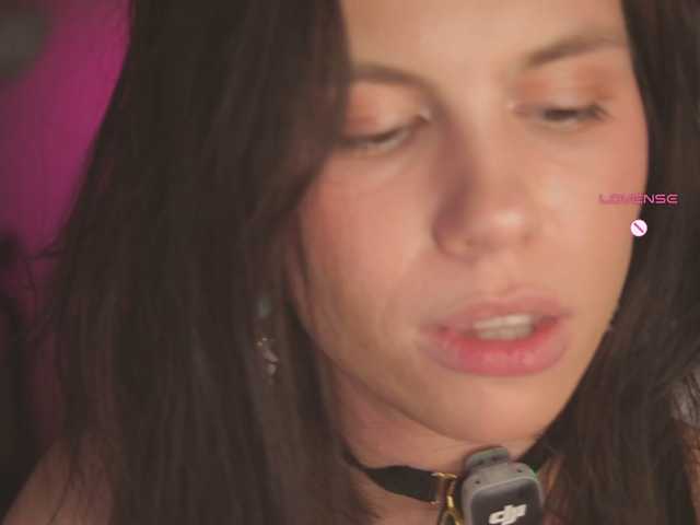 eniigmua, live now on BongaCams