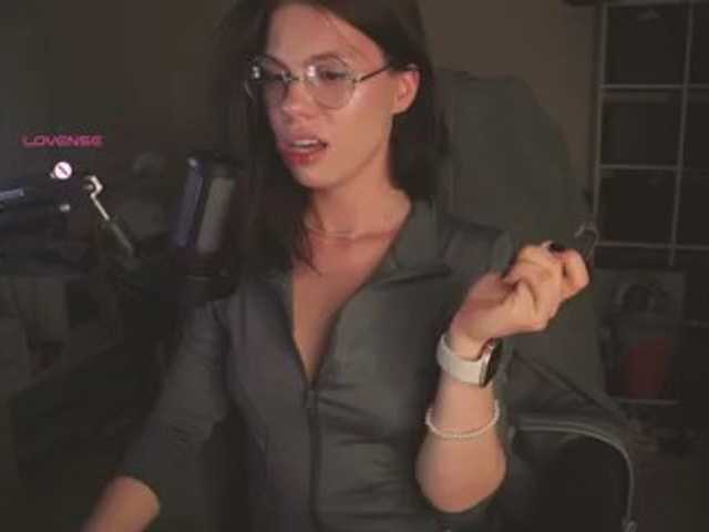 eniigmua live cam on BongaCams