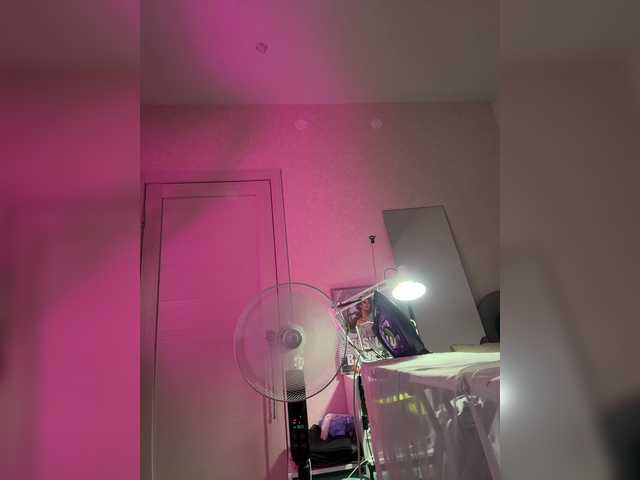 eniigmua live cam on BongaCams