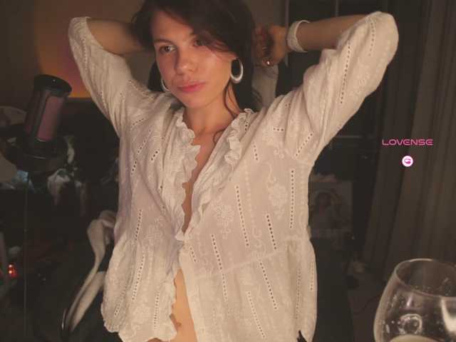 eniigmua live cam on BongaCams