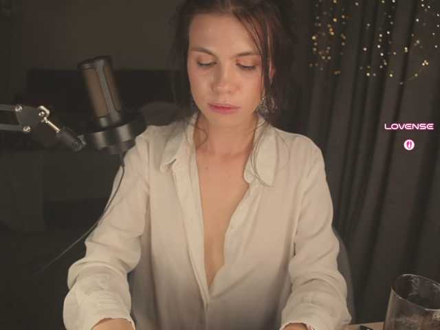 eniigmua live cam on BongaCams