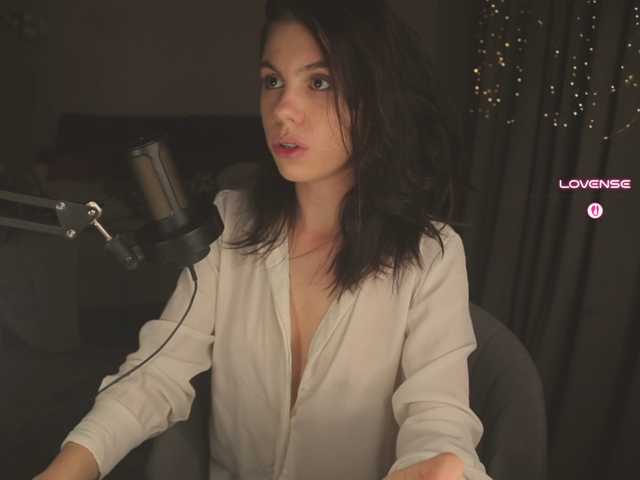 eniigmua live cam on BongaCams