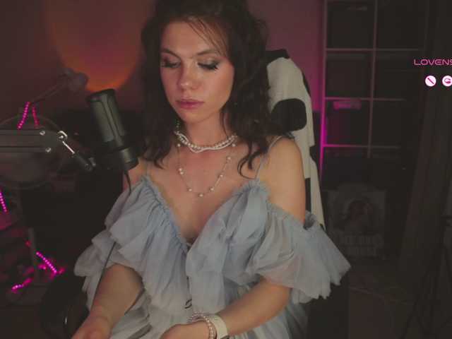 eniigmua live cam on BongaCams