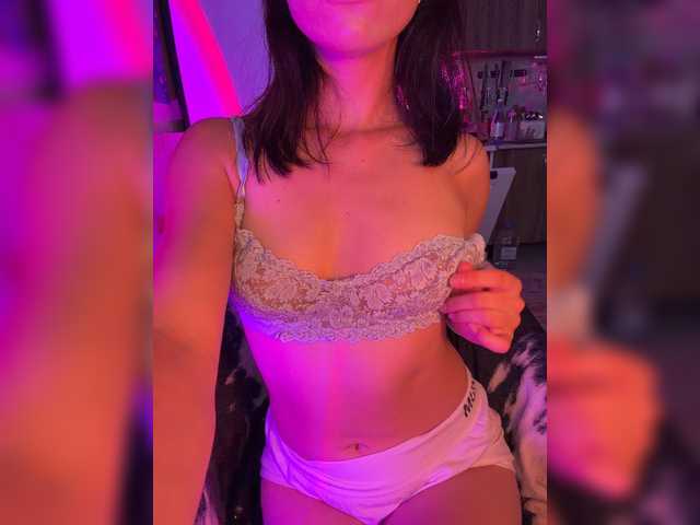 eniigmua live cam on BongaCams