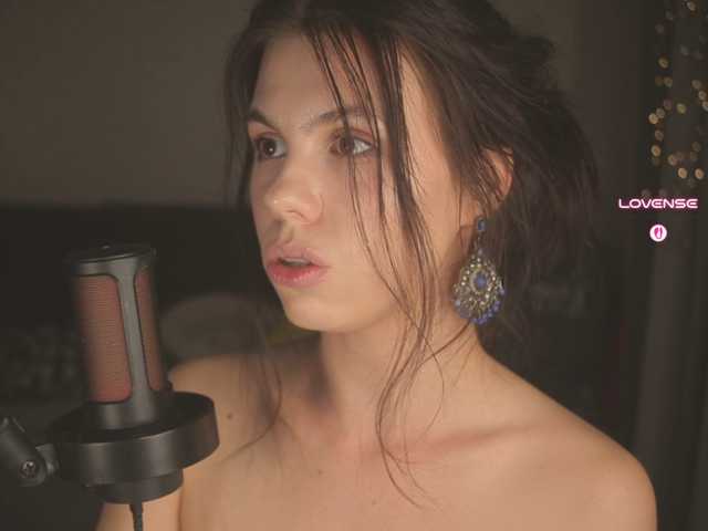 eniigmua live cam on BongaCams