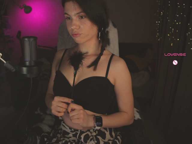 eniigmua, en vivo ahora en BongaCams