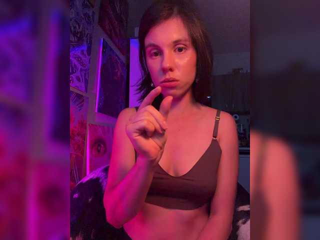eniigmua live cam on BongaCams