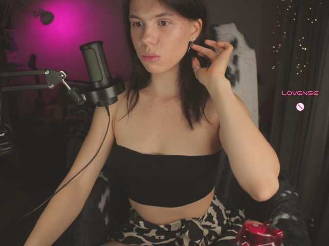 eniigmua live cam on BongaCams