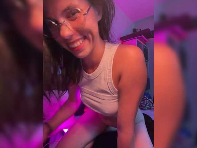 eniigmua live webcam show