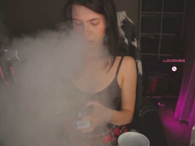 eniigmua live cam on BongaCams