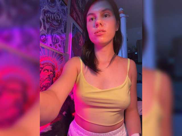 eniigmua live cam on BongaCams