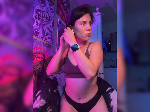 eniigmua live cam on BongaCams