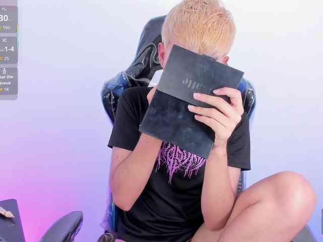 Chrisboy- Sex Cam Show