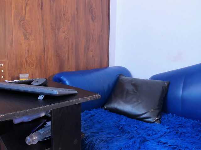 Skinny-Mature webcam