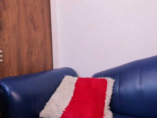 Skinny-Mature's BongaCams show and profile