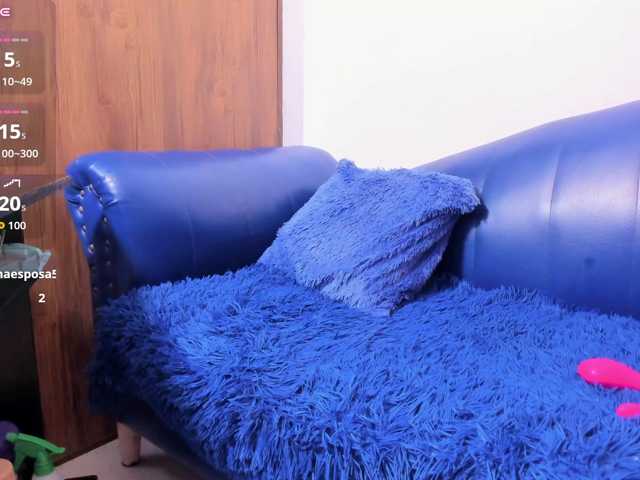 Skinny-Mature live cam on BongaCams