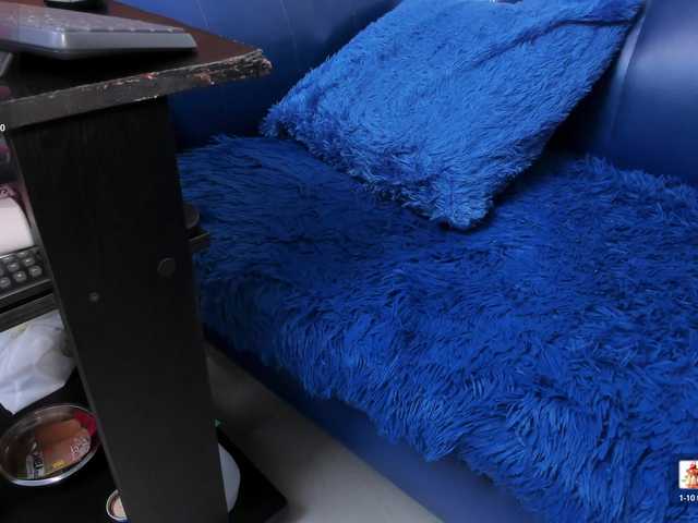 Skinny-Mature webcam