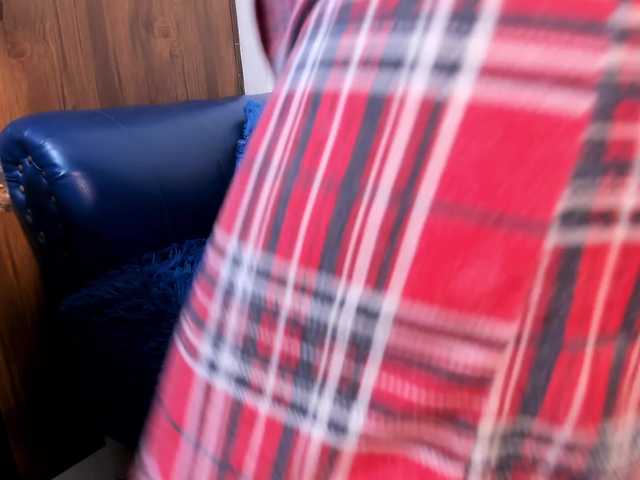 Skinny-Mature live cam on BongaCams