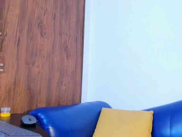 Skinny-Mature webcam