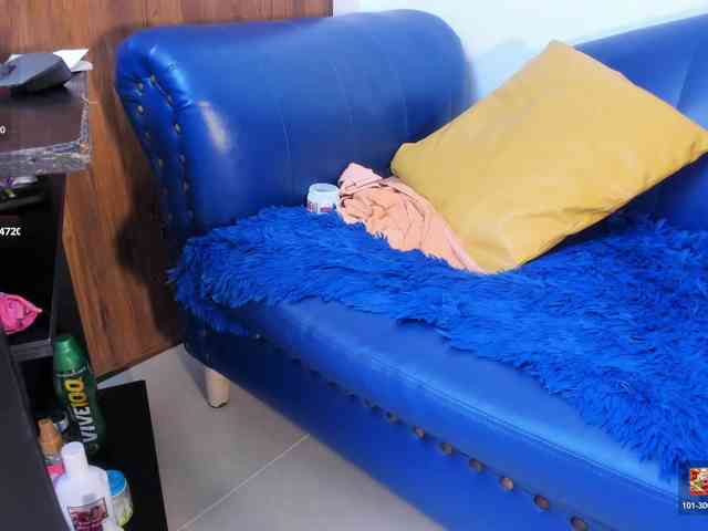 Skinny-Mature webcam