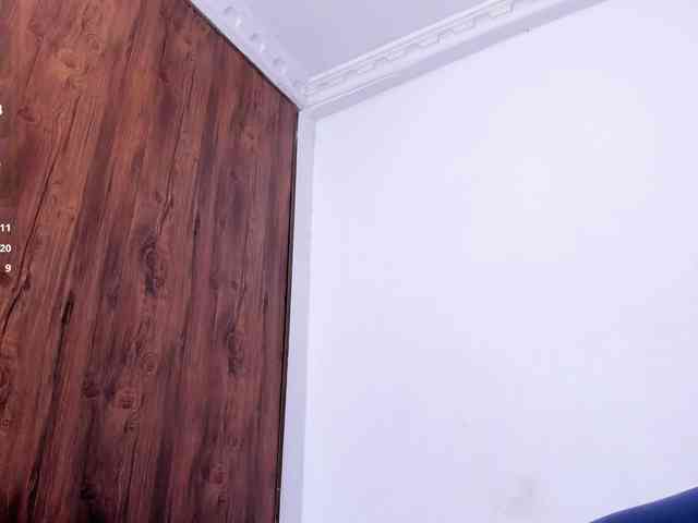 Skinny-Mature webcam