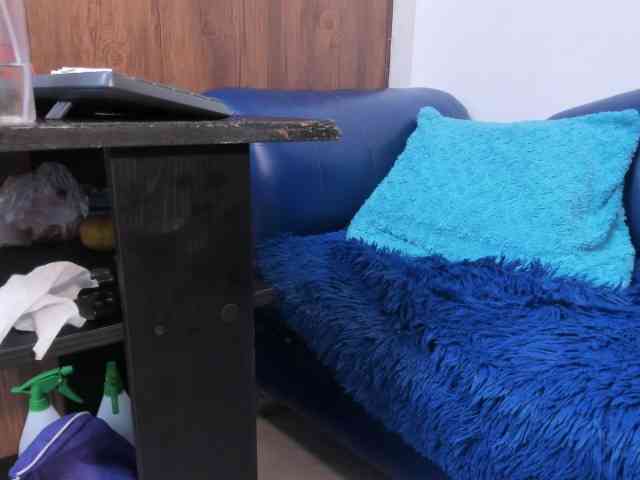 Skinny-Mature webcam