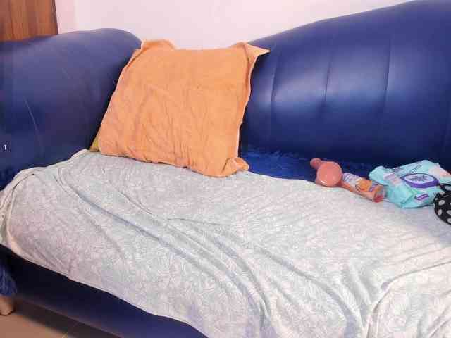 Skinny-Mature webcam