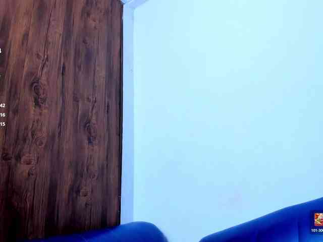 Skinny-Mature webcam