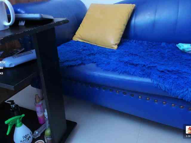 Skinny-Mature webcam