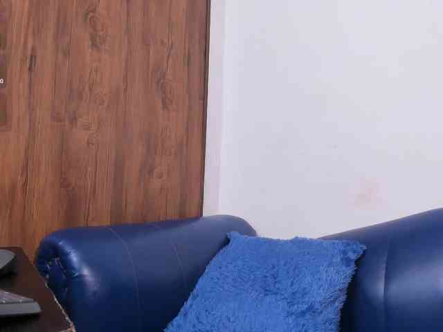 Skinny-Mature webcam
