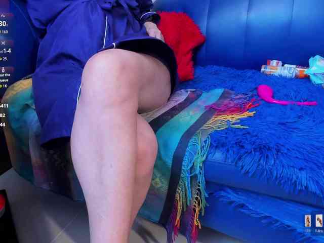 Skinny-Mature webcam